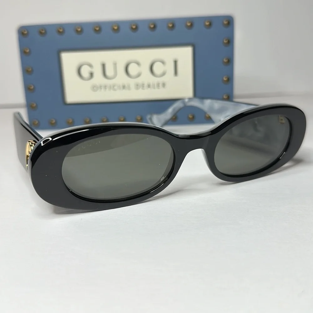 New Authentic- GUCCI EYEWEAR GG0517S SUNGLASSES BLACK & GREY